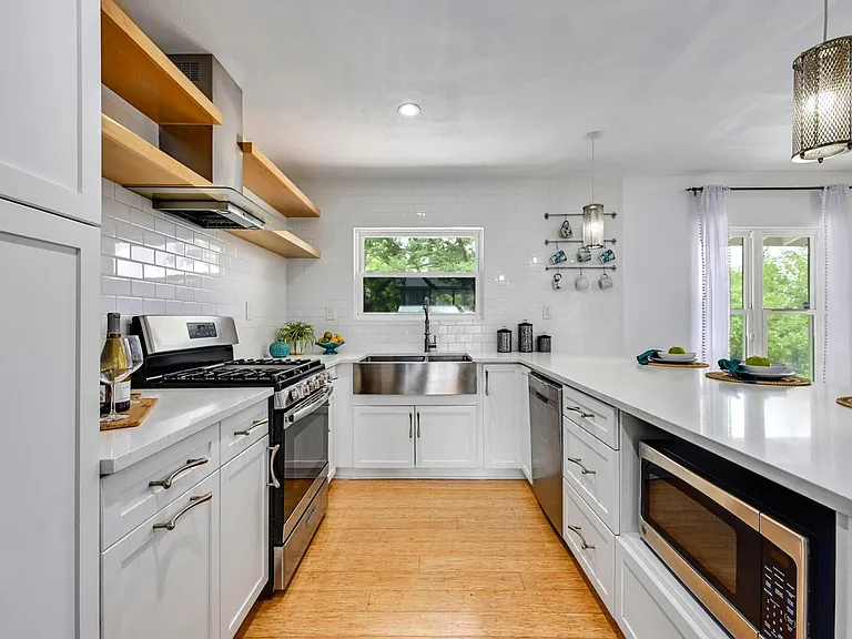 403 Krebs Ln — Photo 9