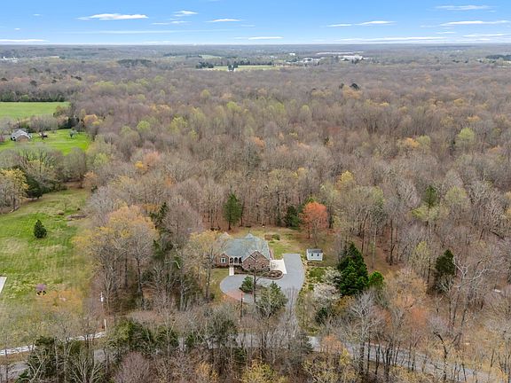 3rd image of 1908 Sears Roebuck Rd