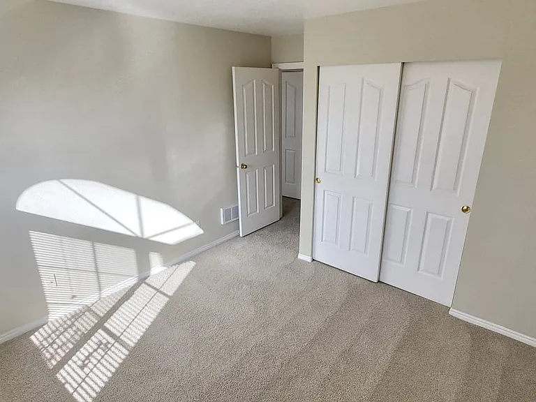 Parkwood Pointe Apartments — Photo 88