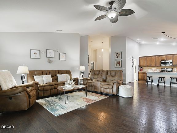 3rd image of 1792 Creekwater Blvd