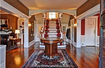Stunning Entranceway