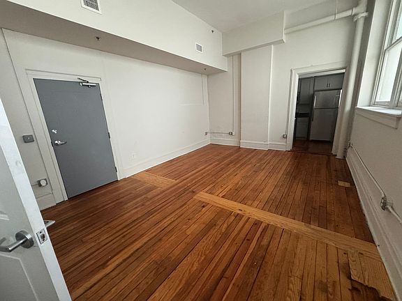 3rd image of 442 Main St #206