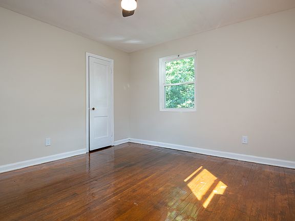 4th image of 8322 Roanoke Ave #5