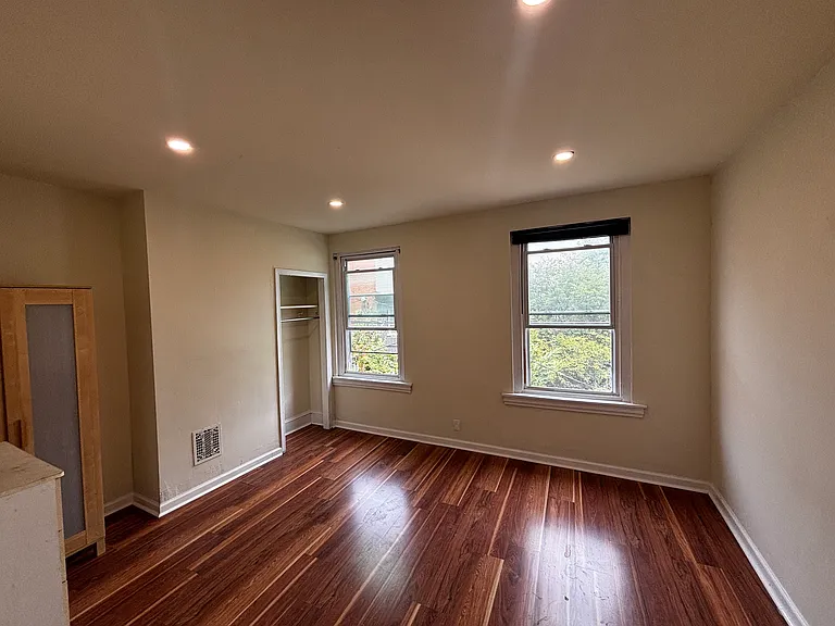 3718 Brandywine St — Photo 3