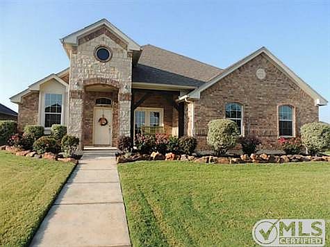 1st image of 821 Willow Wood Dr