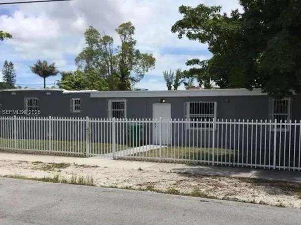 8298 NW 14th Pl, Miami, FL 33147