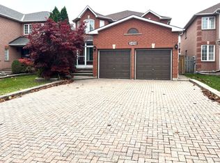 3498 Old Orchard Park Dr, Mississauga, ON L5B 4E1