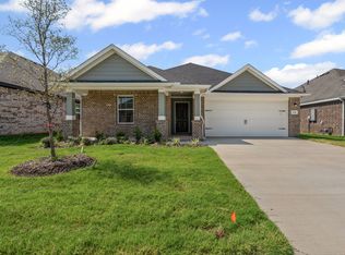 1316 Water Canna Dr, Justin, TX 76247