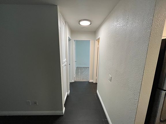 5th image of 4648 Ohio St