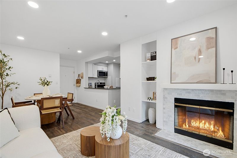 4th image of 769 Hayes Street #201
