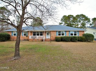 312 Rockledge Rd, New Bern, NC 28562