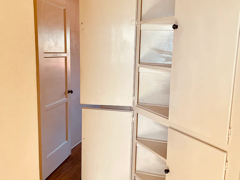 4851 Brighton Ave #A — Photo 35