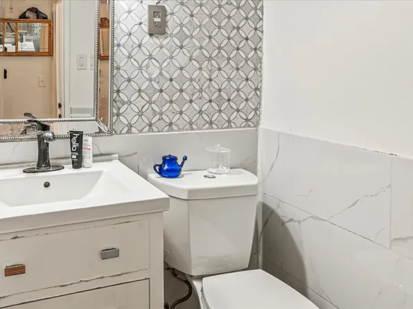 1655 Flatbush Avenue image 18 of 24