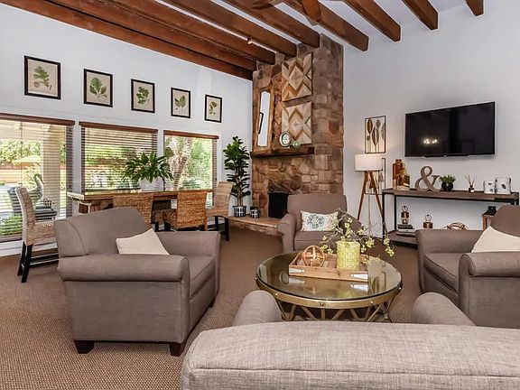 5th image of 201 N Wilmot Rd #449