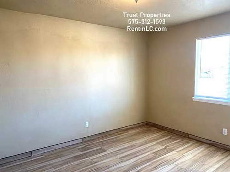 217 N San Pedro St — Photo 4