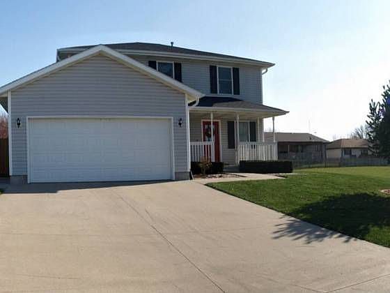 1st image of 121 Cherry Cir