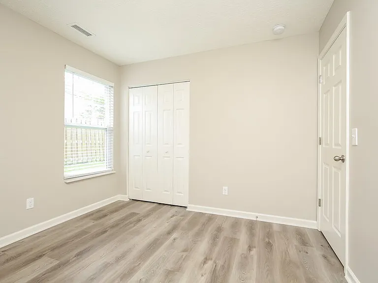 352 Stewart Springs Dr — Photo 15