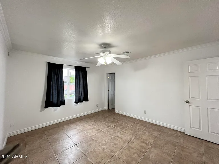 2914 N 49th Ave — Photo 17