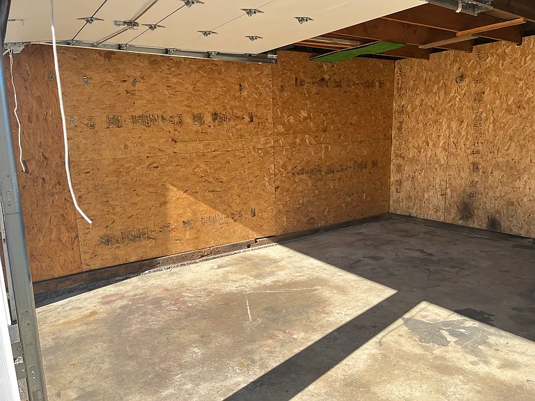 484 N Evans St #1 — Photo 3