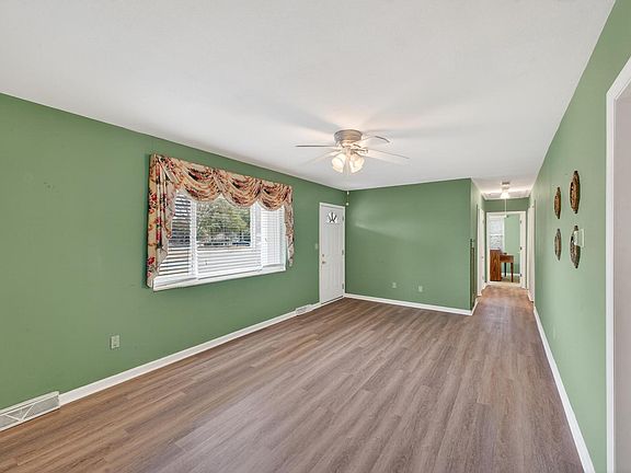 5th image of 500 Highland Cir