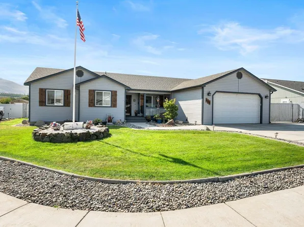 505 Paver Ct, Benton City, WA 99320