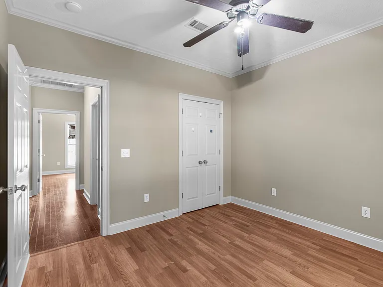 113 Dundee Cv — Photo 8