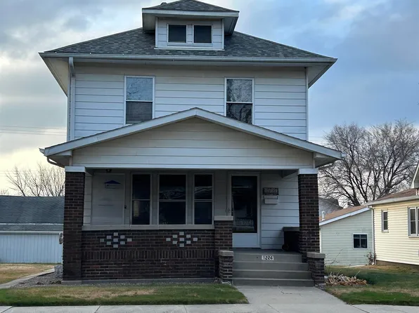 1224 Avenue E, Fort Madison, IA 52627