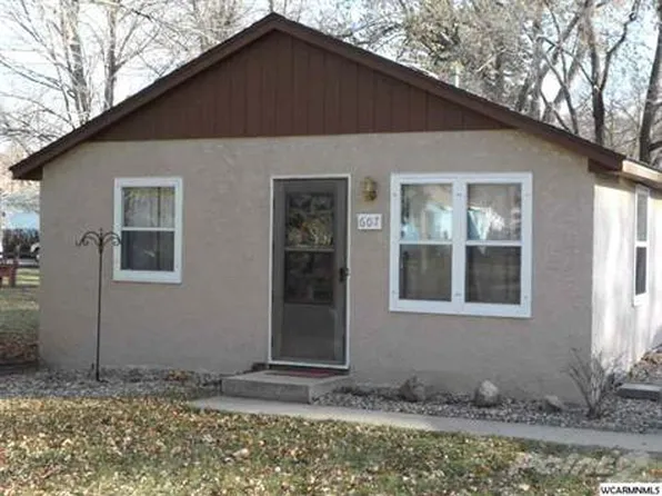 607 Charlotte St SE, Willmar, MN 56201