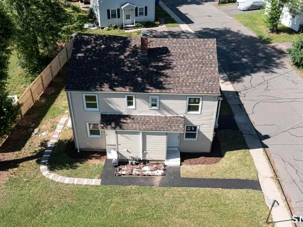 163-165 Woodlawn Circle, East Hartford, CT 06108