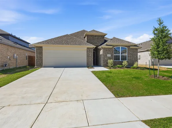 122 Patrick Henry Dr, Venus, TX 76084