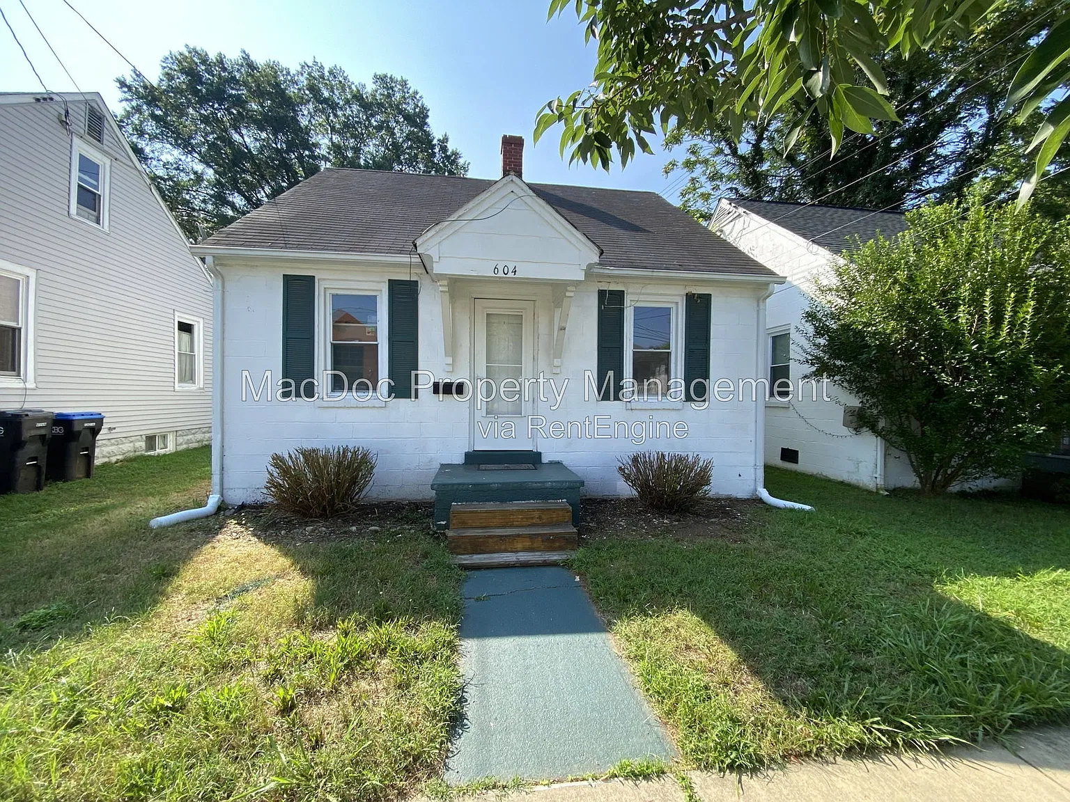 2 bed, 1.0 bath, 873 sqft, $1,695 — Photo 1