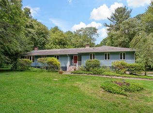 91 Northrop Rd, Woodbridge, CT 06525