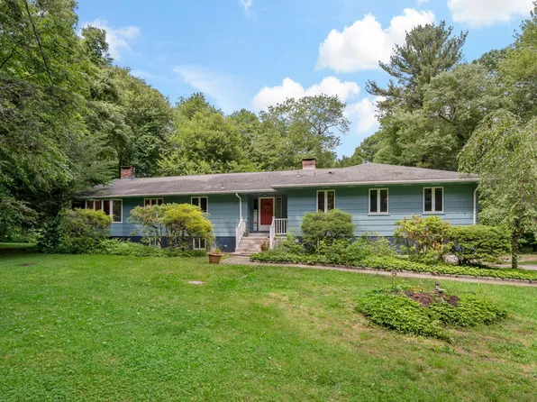 91 Northrop Road, Woodbridge, CT 06525