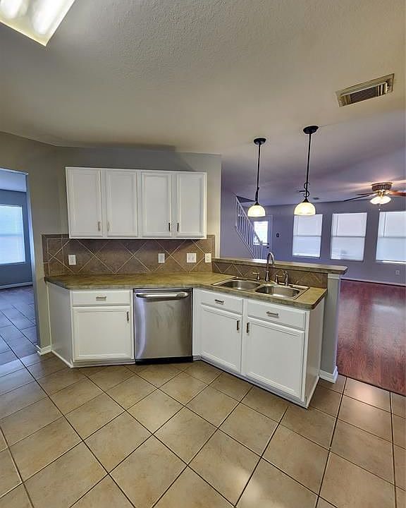 5615 Wasabi Ln, Baytown, TX 77521 Zillow
