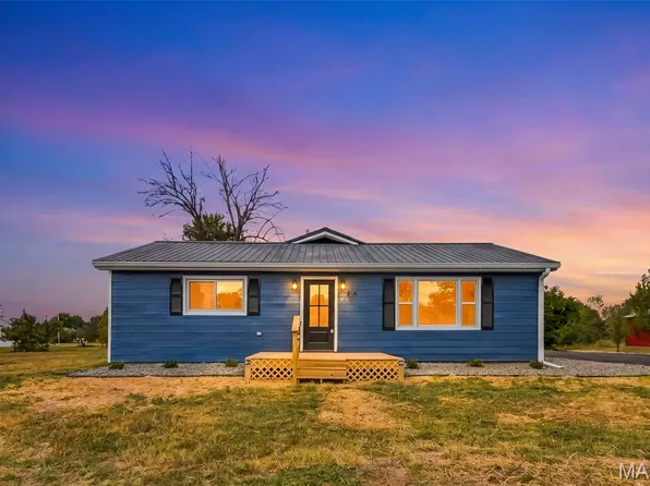 806 S Court St, Bowling Green, MO 63334