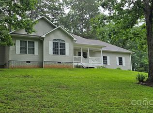 221 Flat Branch Trl, Mill Spring, NC 28756