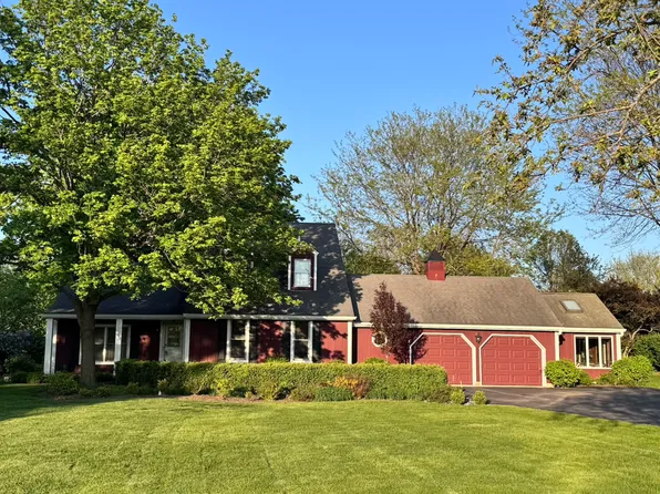 33925 N Fischer Dr, Ingleside, IL 60041