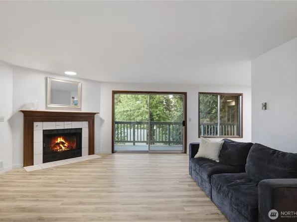 3438 161st Place SE #49, Bellevue, WA 98008