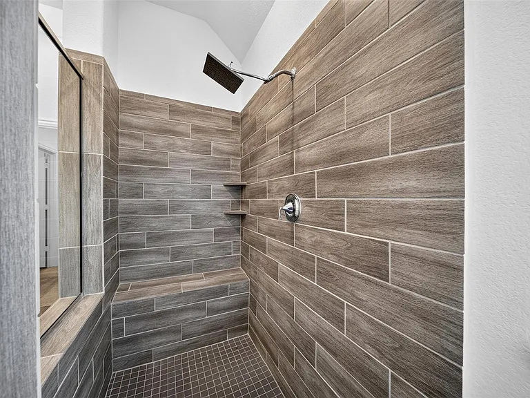 6330 Ontario Dr — Photo 15