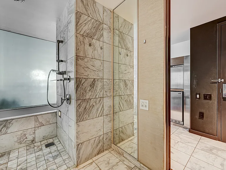 4381 W Flamingo Rd #2807 — Photo 15