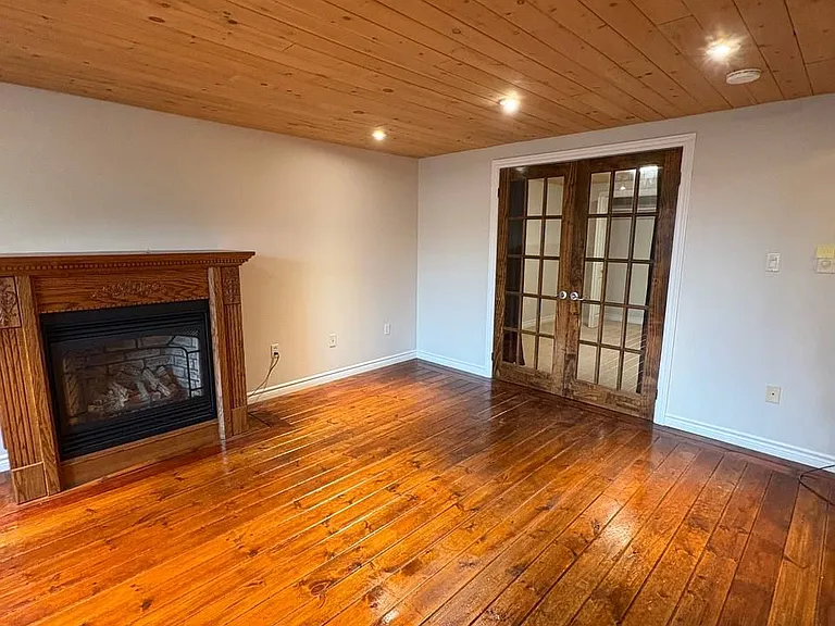 29 Archer Ave — Photo 3