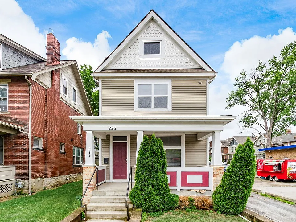 225 E 11th Ave