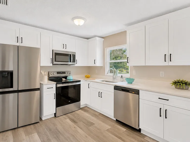 513 Falkirk Ave — Photo 14
