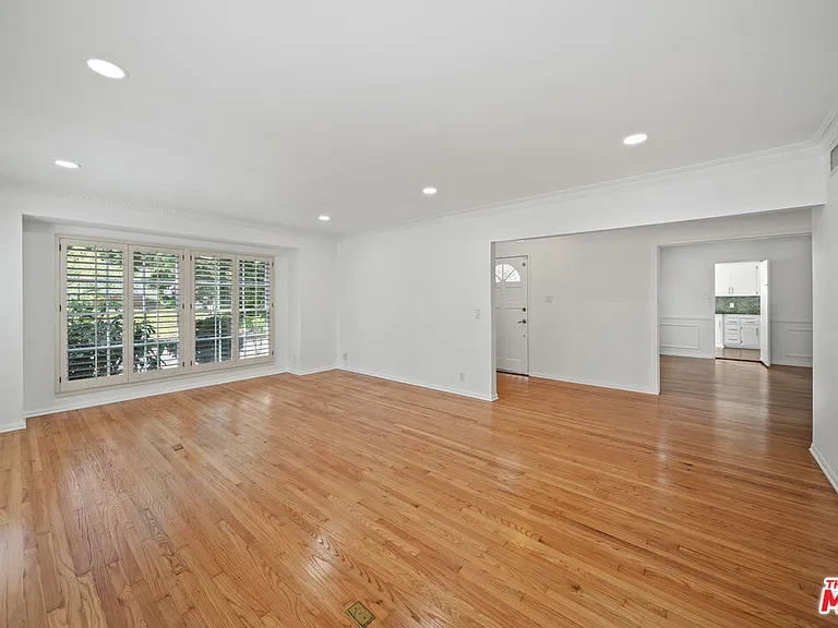 2124 Hillsboro Ave — Photo 3