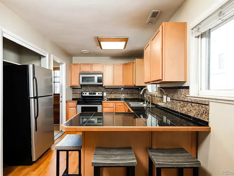 2042 S Josephine St #3 — Photo 4