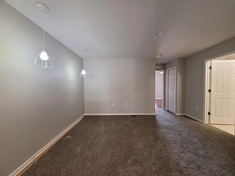3805 Exeter Ln — Photo 26