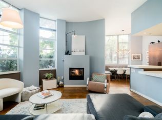 2315 Ash St, Vancouver, BC V5Z3C3