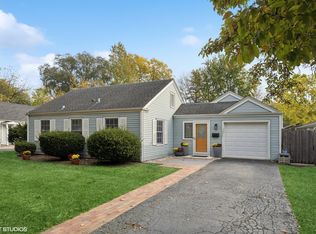 1435 Sycamore Ln, Northbrook, IL 60062