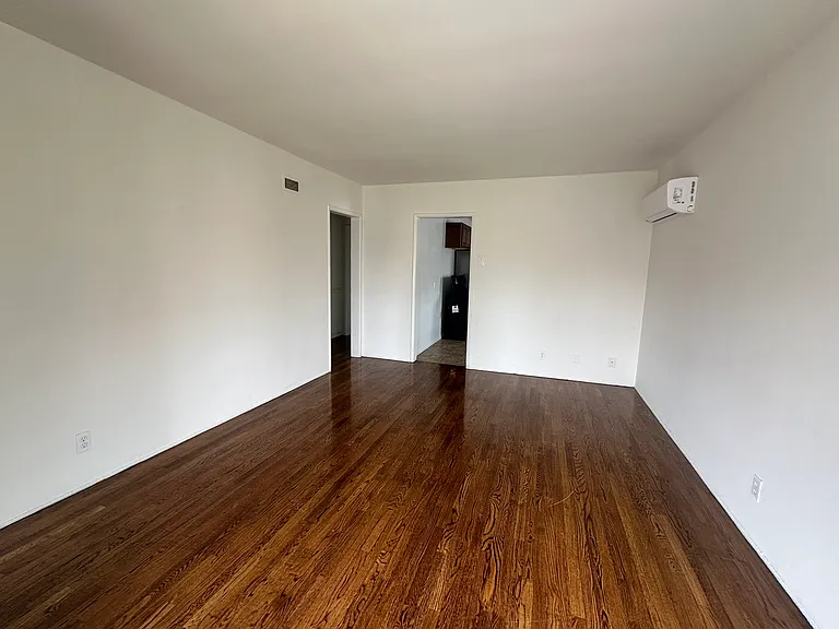 4107 Wade St — Photo 5