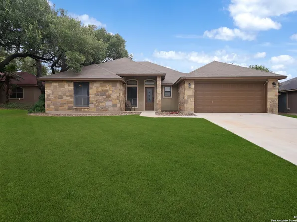 214 Yorktown, Pleasanton, TX 78064